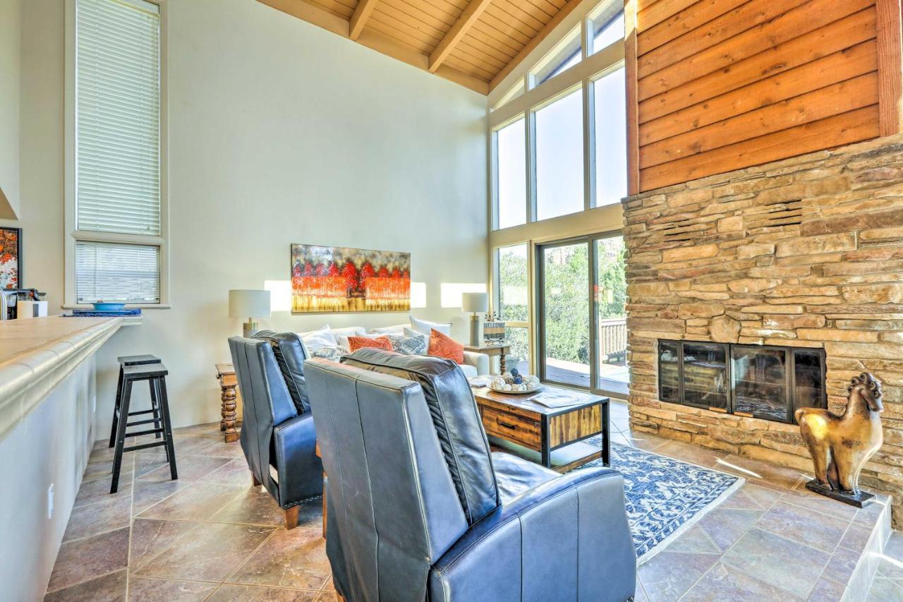 Bright Sedona Home With Deck And Mountain Views! Luaran gambar
